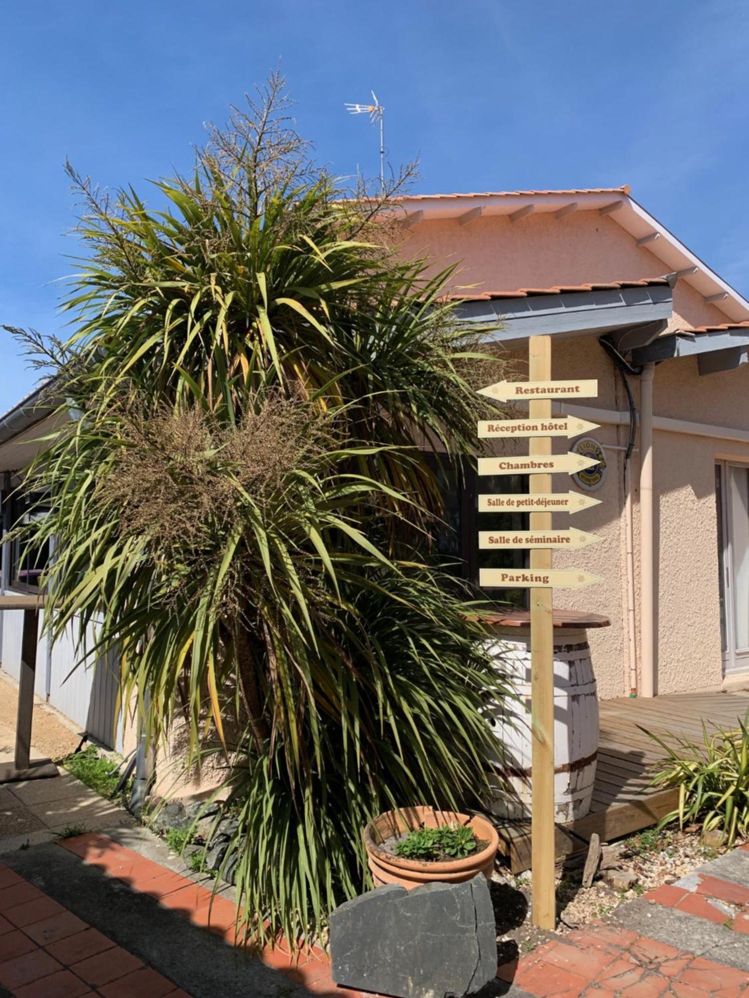 Logis Hotels - Hotel Et Restaurant L'Oceana ลองตง ภายนอก รูปภาพ
